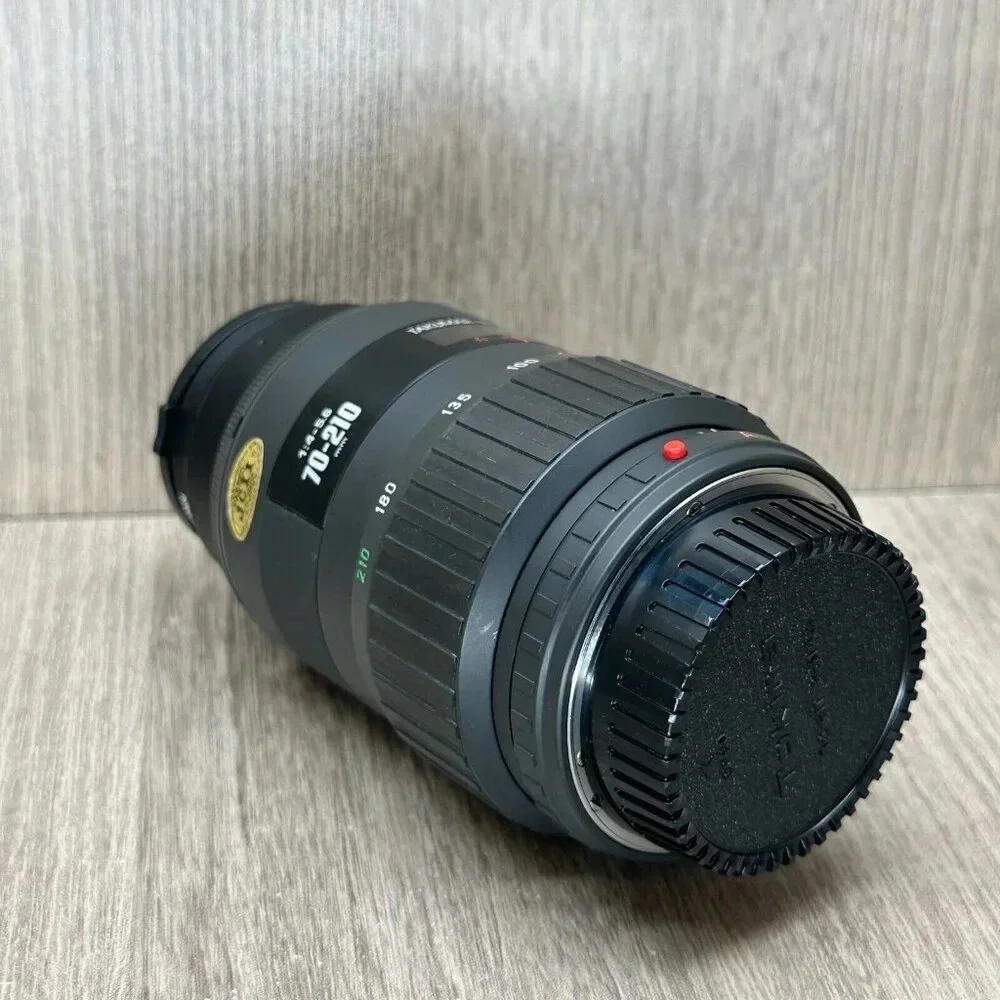 Takumar-F Zoom 70-210mm 1:4-5.6 AF Lens